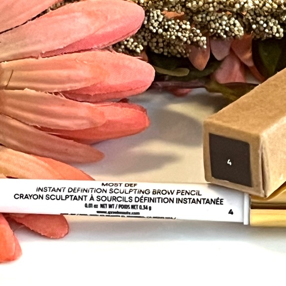 GXVE Most Def Brow Pencil 4 MED BROWN - Picture 13 of 14